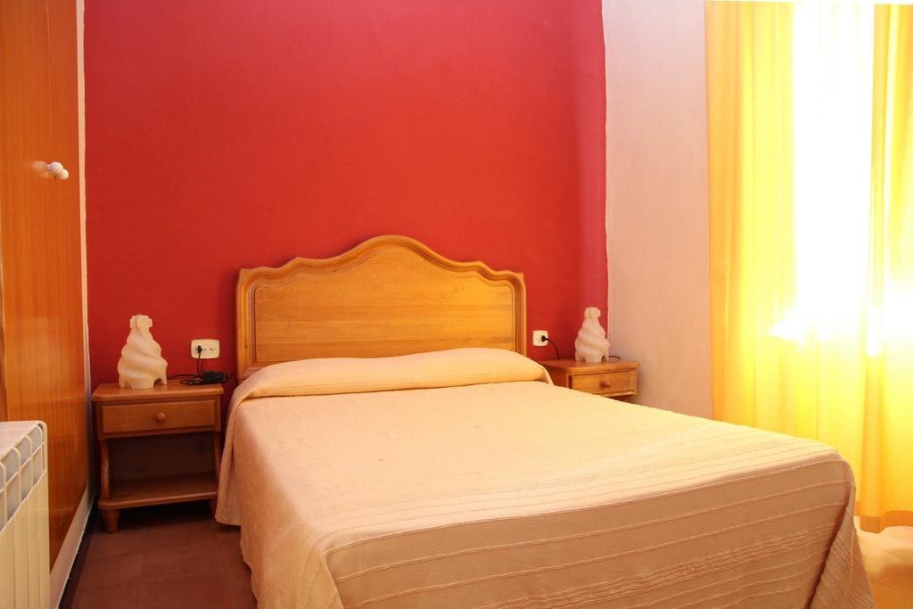 Holiday Home Can Clerc Osor 객실 사진